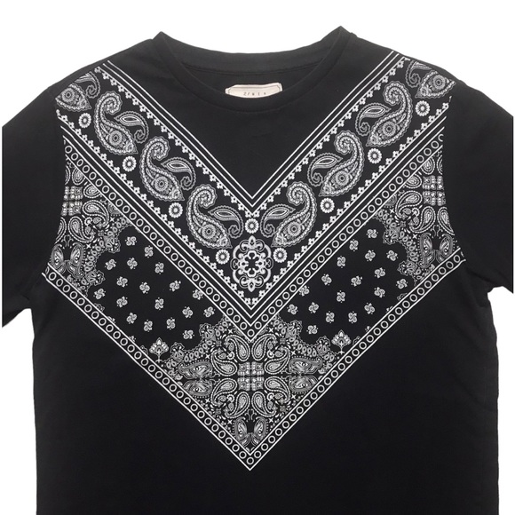 Bandana Paisley Graphic Print T-Shirt Coastal Cowgirl Size Small Black Tee 21Men - Picture 2 of 10